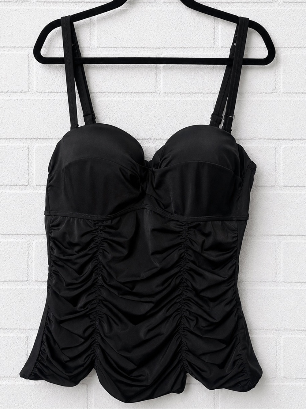 Torrid Black Ruched Underwire tankini 
Swim Top Adjustable Straps 1